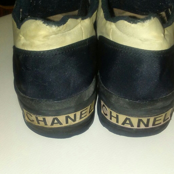 Too small - Picture 2 of 3